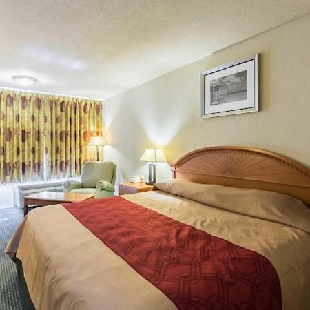 Eco-Inn Suites Бейтаун Екстер'єр фото