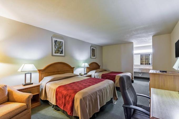 Eco-Inn Suites Бейтаун Екстер'єр фото
