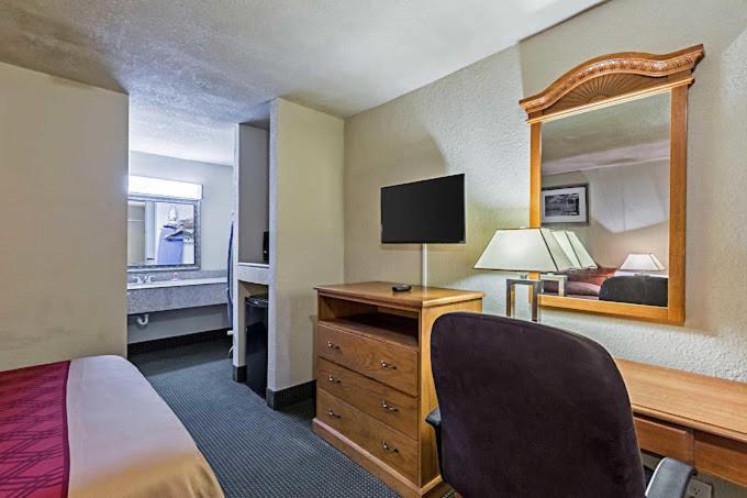 Eco-Inn Suites Бейтаун Екстер'єр фото