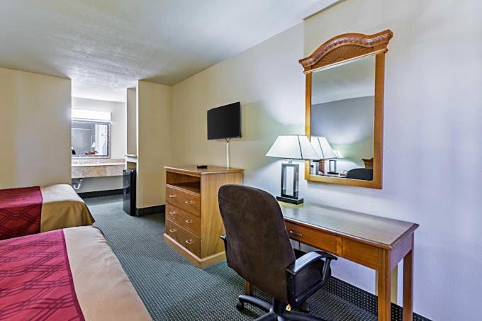 Eco-Inn Suites Бейтаун Екстер'єр фото