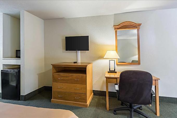 Eco-Inn Suites Бейтаун Екстер'єр фото
